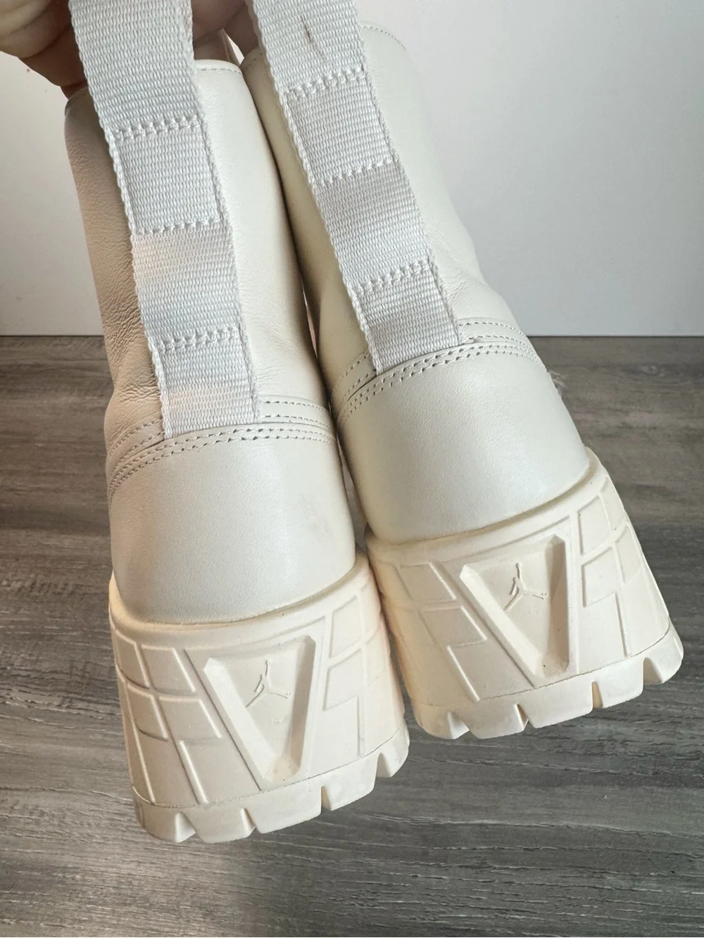 Nike Air Jordan 1 Brooklyn High Guava Ice Womens 7